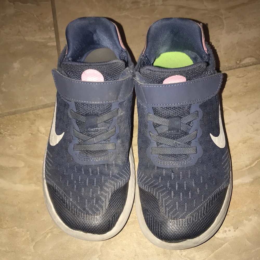 Girls Nike Sneakers